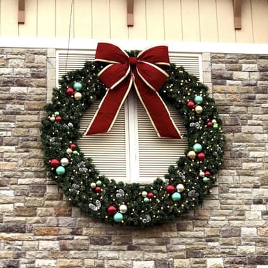 5' Building Front Wreaths - Garlands and Wreathes from Holiday Light Supplies, Ontario