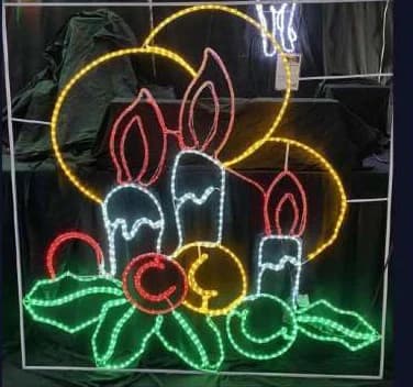 2D LED Three Candles with Holly Motif, multicolour