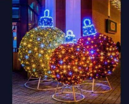 3D LED Christmas Ball Cluster, gold and red and blue