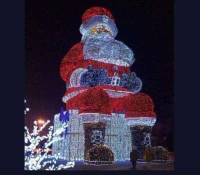 3D LED Giant Santa, red and cool white
