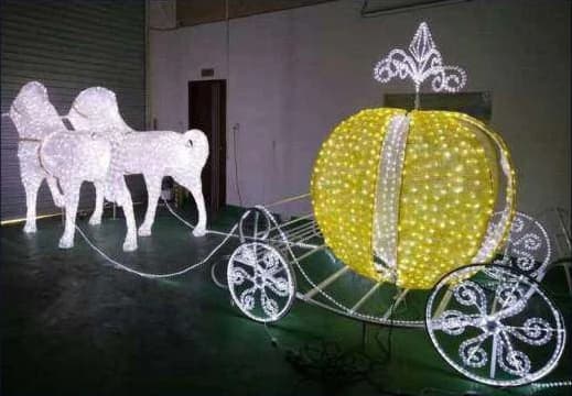 3D LED Pumpkin Carriage with Horses, cool white and gold