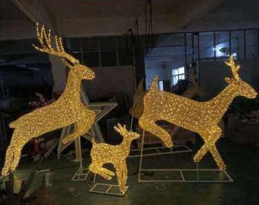3D LED Reindeer Family, warm white and gold